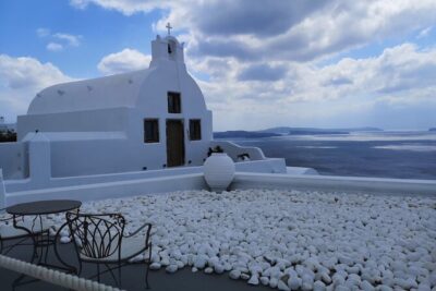 Discover Best Of Santorini with Locals Small Group Half Day Tour - Oia’s Caldera Walk: Blue Domes, Shops, and Photo Timing