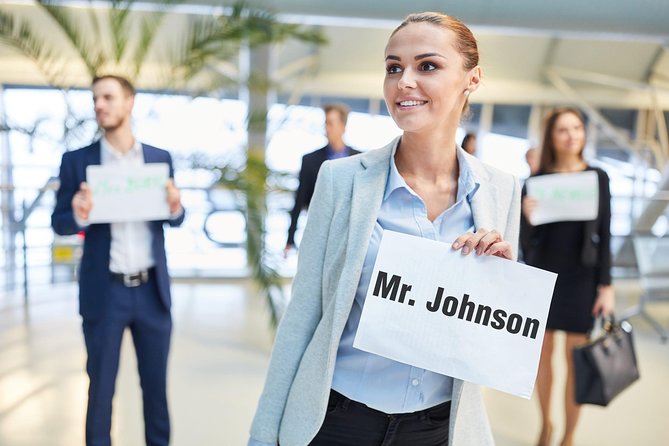 Economy Transfers From & To Santorini Port - From the port gate to your hotel: the meet-and-greet reality