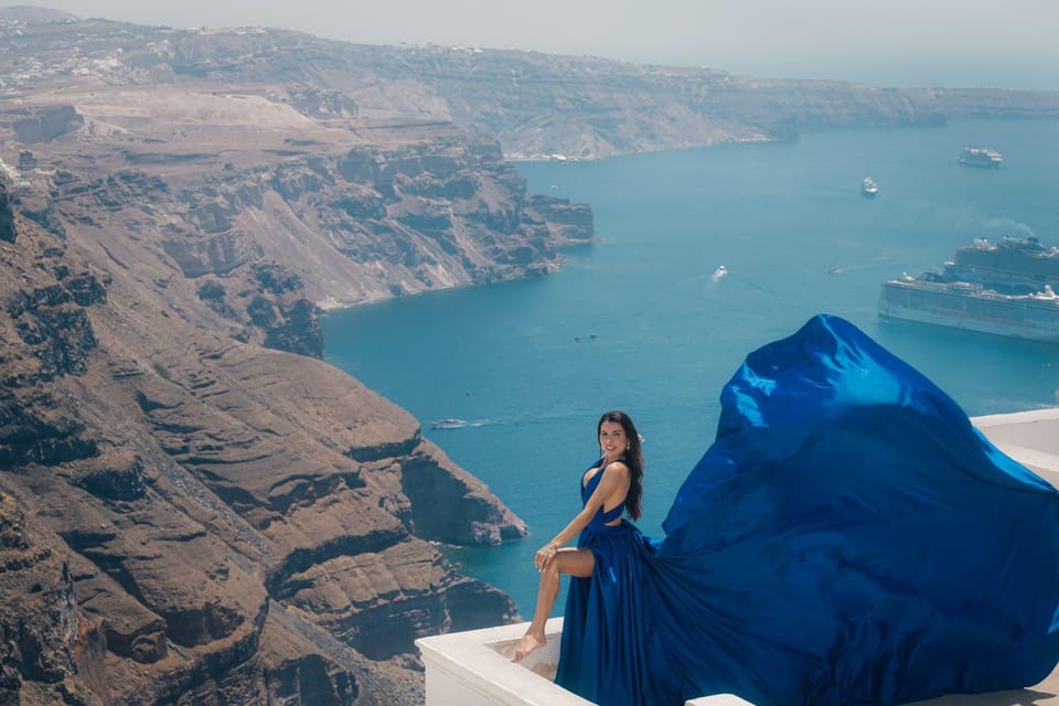 Flying dress Photoshoot in Santorini with Hotel Pickup - Who Should Book This Flying Dress Session
