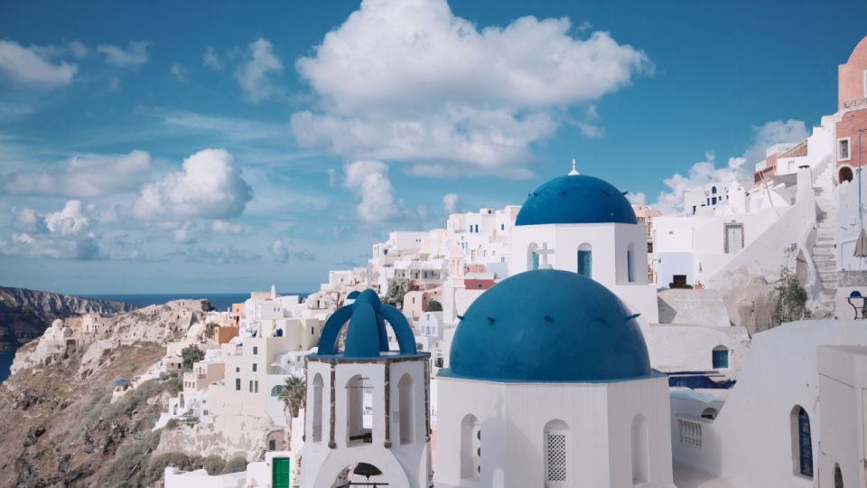 From Heraklion/Crete: Santorini Island Guided Day Trip - Fira: the cliff capital with room to shop and look