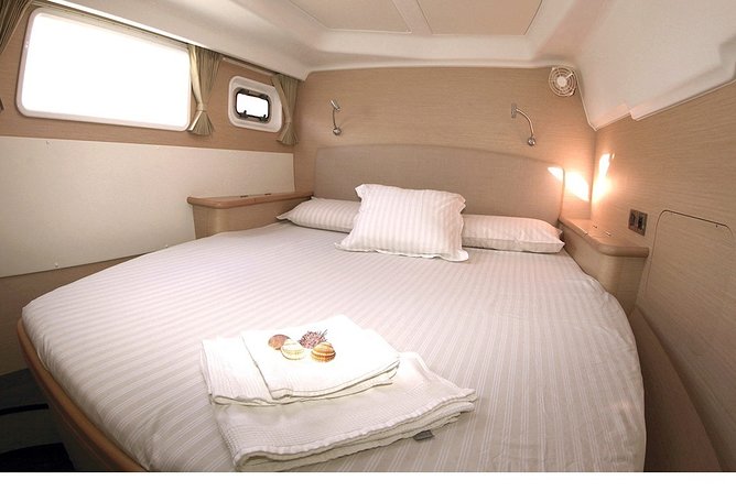 Island Hopping: Santorini Catamaran Charter Cruise with a skipper - Weather, packing, and comfort tips for the Aegean