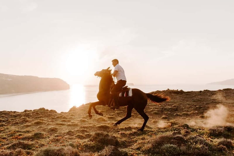 Megalochori: Horseback Riding Tour for Experienced Riders - The views from the cliff top: caldera scale, minus the stress