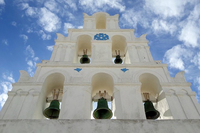 Private Cultural Villages Sightseeing & Akrotiri Excavations - Megalochori: Cycladic Cave Houses and a Real Village Square