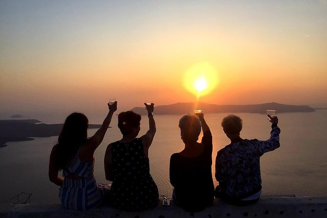 Private Santorini Tailor Made - Choice of the Guest! - Pickup, meeting points, and starting on time (for real)