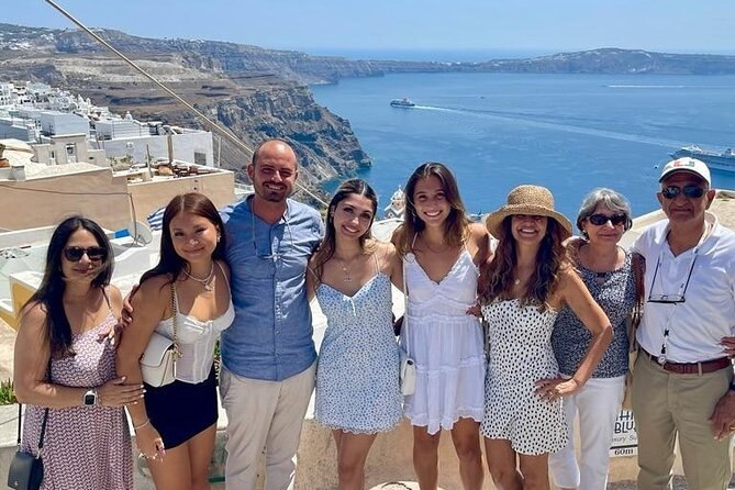 Private Transfer Santorini One-way From/To Airport, Port & Hotel - How the Driver Meeting Works at Santorini’s Airport and Port