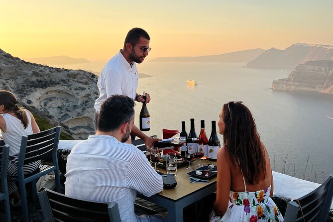 Private Wine Tour in 3 Wineries with 12 Wine Tastings and Tapas - Key things I’d circle before booking