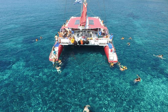 Sailing Catamaran Cruise in Santorini with BBQ, Drinks and Transfer - Crew, Comfort, and Why This Boat Style Works in Santorini