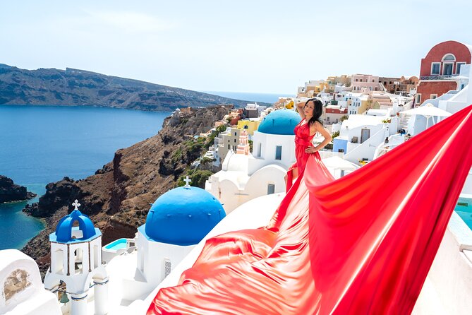 Santorini 2h Private Flying Dress Photoshoot with Transportation - Key highlights at a glance