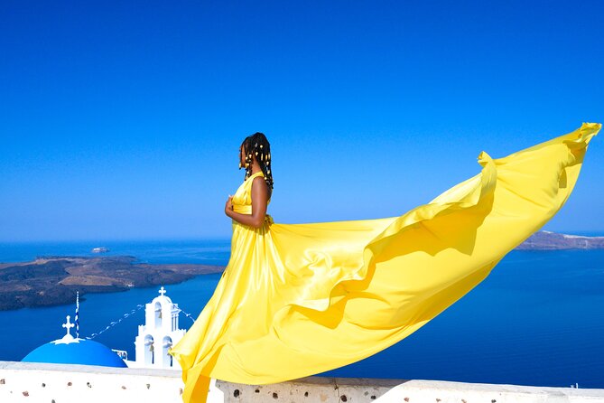 Santorini 2h Private Flying Dress Photoshoot with Transportation - The photos: what you’re really paying for