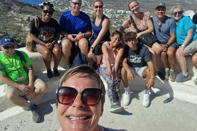 Santorini: 4hr Small Group Caldera Hike from Fira to Oia - How the itinerary builds the day: Fira, Firostefani, Imerovigli, and the Castle of St Nicholas