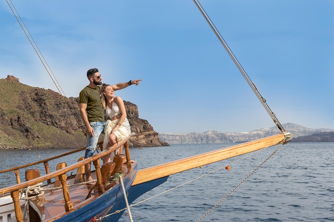 Santorini Caldera Cruise Tour (Volcano, Hot Springs, Thirassia) - The boat ride: how the day starts and how to get the best experience