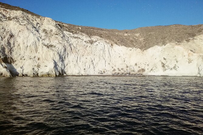 Santorini Catamaran Cruise with Fresh Meal and Open Bar - A half-day caldera cruise with the right pace (and the right mood)