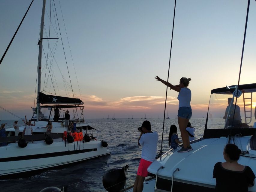 Santorini: Catamaran Cruise with Meal & Open Bar - Red Beach and White Beach: volcanic color plus an easy first swim