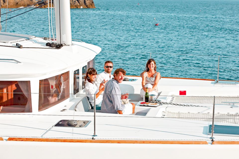 Santorini: Catamaran Tour with BBQ Meal and Unlimited Drinks - A Small-Group Catamaran That Lets Santorini Breathe