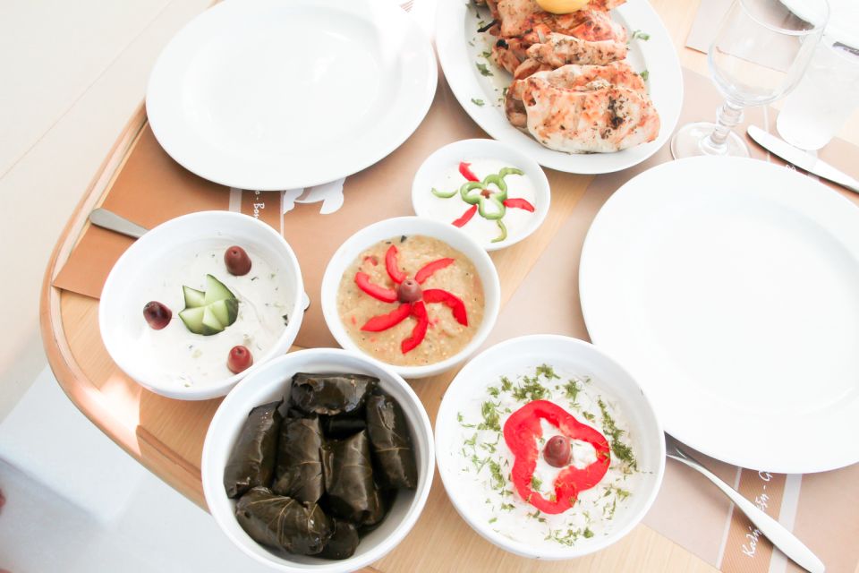 Santorini: Catamaran Tour with BBQ Meal and Unlimited Drinks - White Beach BBQ Lunch: The Part You’ll Actually Remember