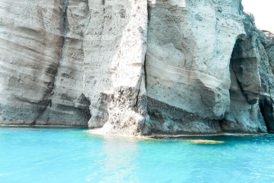 Santorini: Catamaran Tour with BBQ Meal and Unlimited Drinks - Hot Springs in the Caldera: Warm Water, Big Views