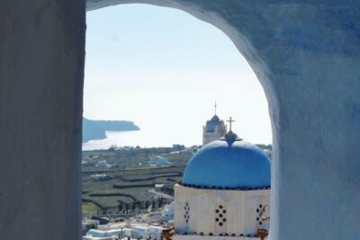 Santorini Classic Highlights and Sightseeing Private Tour - Firostefani’s view stop: Scaros rock, Blue Dome, and cruise-ship drama