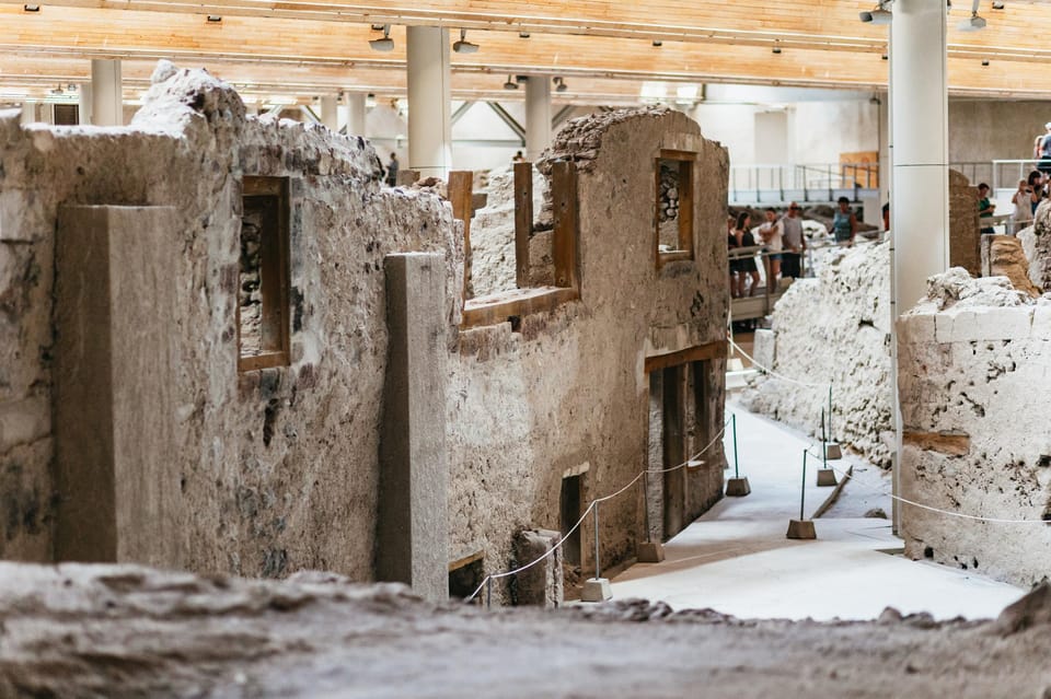 Santorini: Experience Akrotiri with a Licensed Tour Guide - Quick Planning Tips for Your Santorini Day