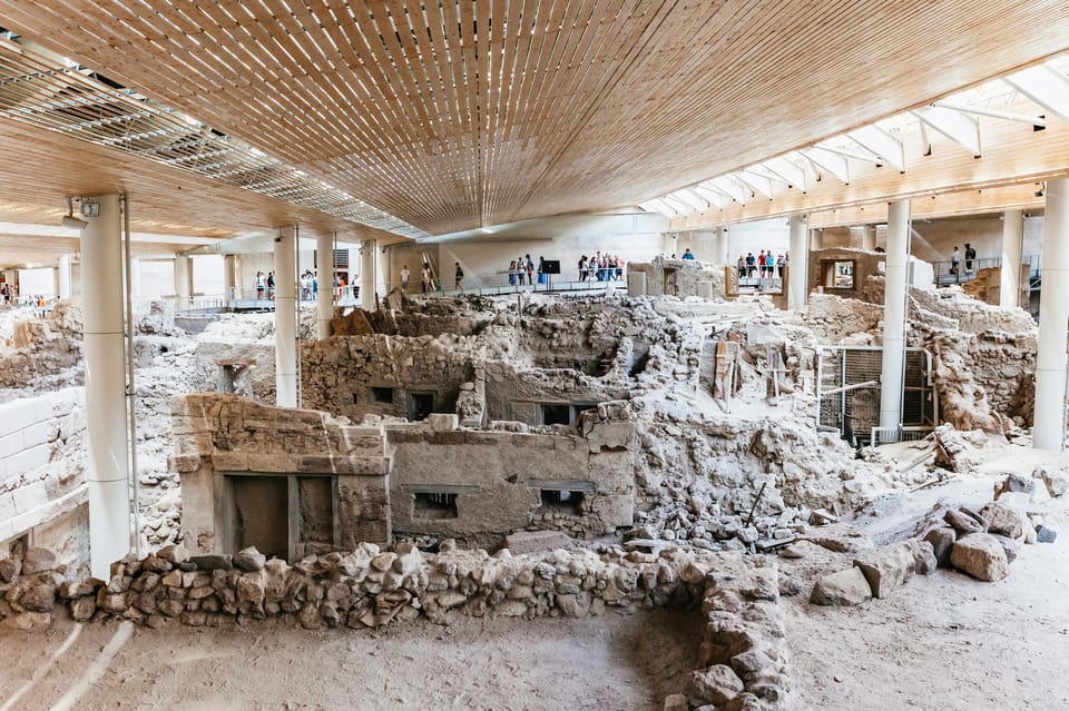 Santorini: Experience Akrotiri with a Licensed Tour Guide - Meeting at the Entrance and Getting Straight to the Ruins