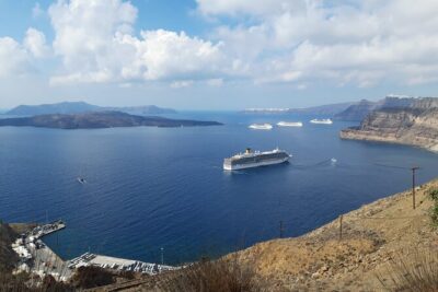 Santorini Full Day Trip by Santo Luxury Escape - Meeting at the Santorini Cable Car Upper Station (and why it helps)
