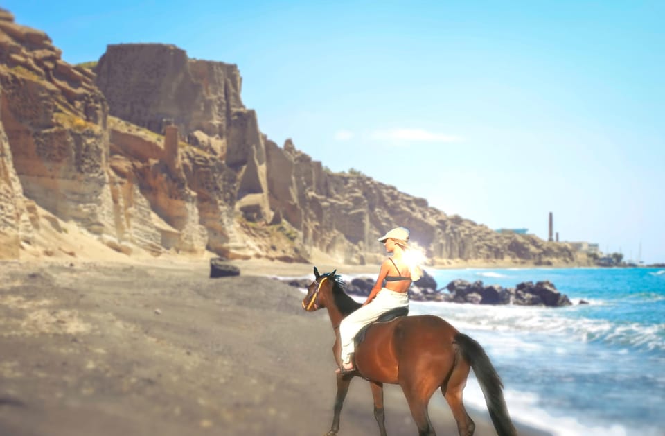 Santorini: Horseback Riding Tour on the Beach - Vineyards and paths: what the first part of the 1.5-hour ride feels like