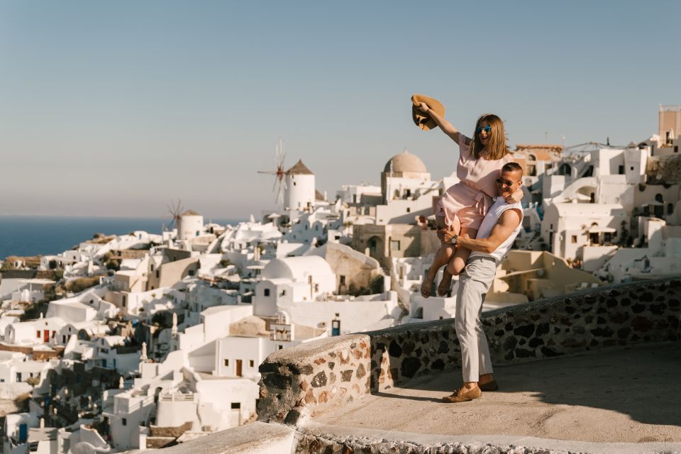 Santorini: Island Highlights Guided Day Trip with Oia Sunset - Fira Town: the island’s main hub for shops and Santorinian bites