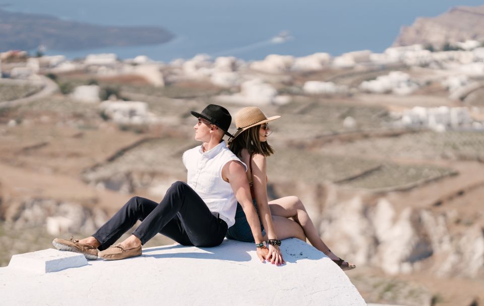 Santorini: Island Highlights Guided Day Trip with Oia Sunset - Getting to the bus on time: departure slots that matter