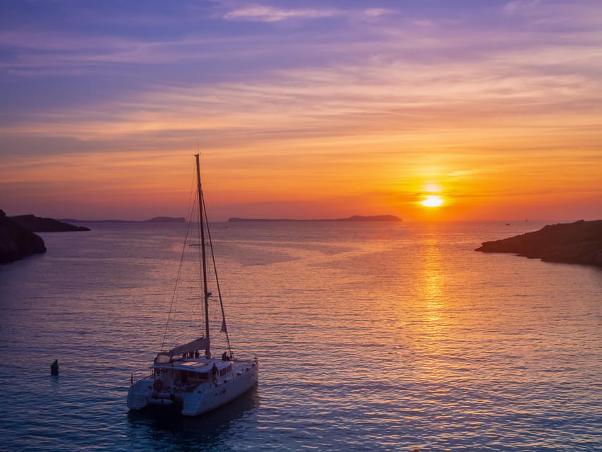 Santorini: Luxury Sunset Cruise with Dinner, BBQ, and Drinks - Vlychada Port is a smart starting point for your Santorini day