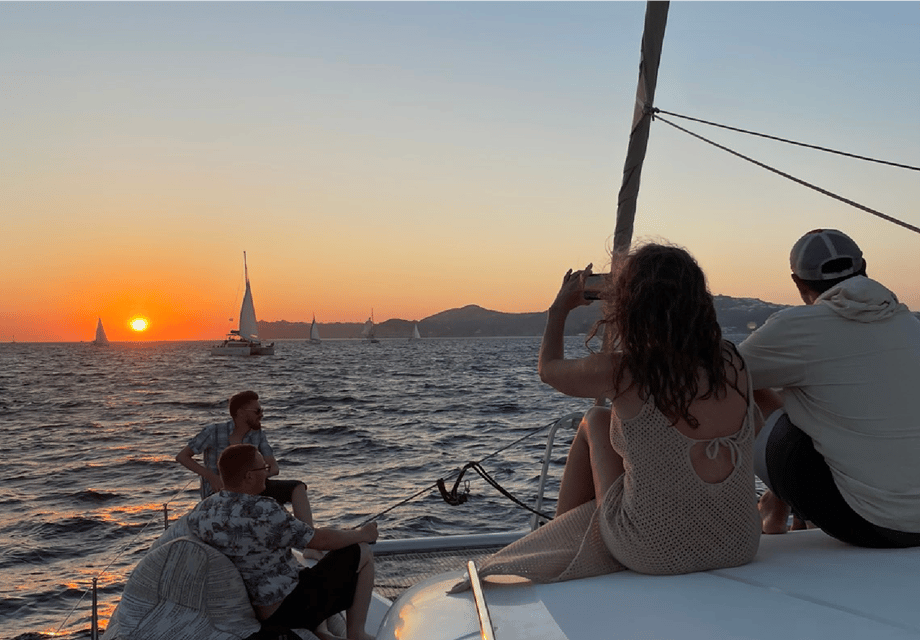 Santorini: Luxury Sunset Cruise with Dinner, BBQ, and Drinks - Food and drinks onboard: Greek buffet plus BBQ done the easy way