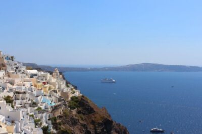 Santorini: Mesa Gonia, Pyrgos and Oia Tour - Mesa Gonia Ghost Village: Earthquake Scars You Can Still Walk Through