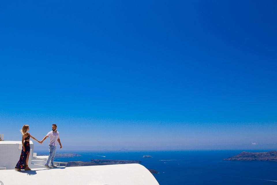 Santorini: Photo Shoot with a Private Vacation Photographer - Inside the 1–3 hour session: what happens step by step