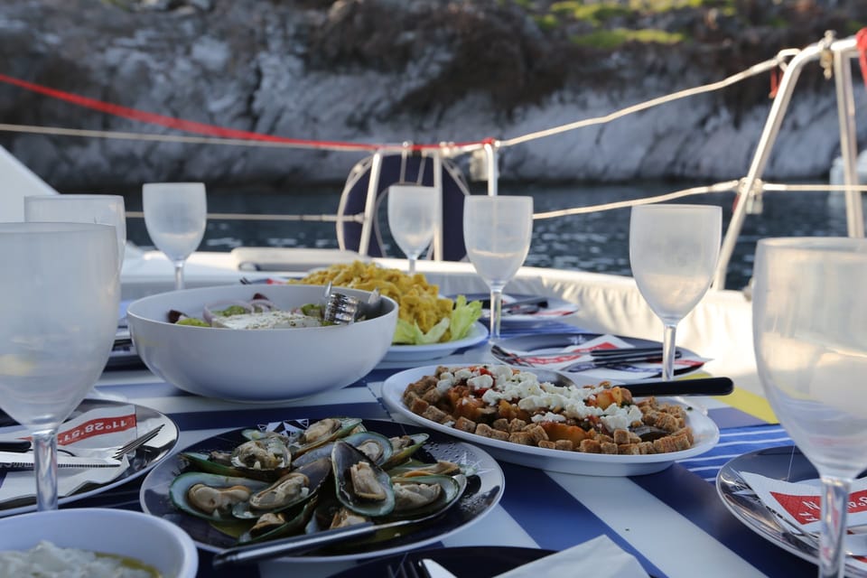 Santorini: Private Catamaran Cruise with Food & Drinks - Food, drinks, and the realistic menu question
