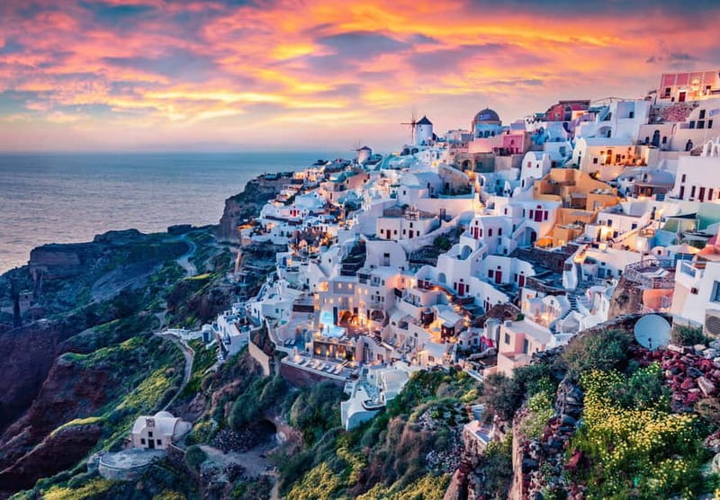 Santorini: Private Guided Sightseeing Day Tour - First stop: the blue-domed church for a fast Santorini orientation