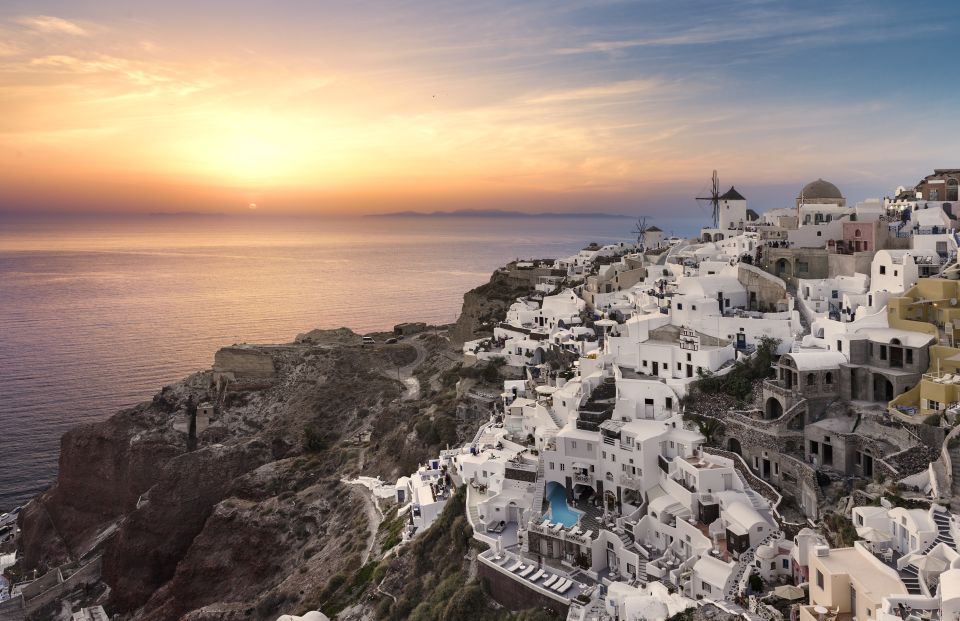 Santorini: Romantic Sunset Caldera Cruise with Dinner - Photos and timing: where the cruise shines