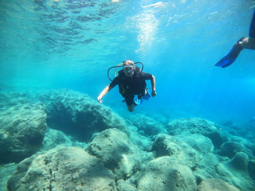 Santorini: Scuba Diving Experience in Caldera for Beginners - Instructor Care Makes the Difference for Nervous Beginners
