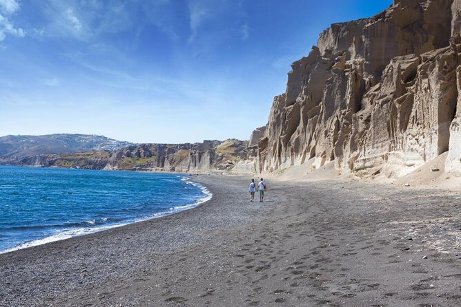 Santorini Sea Kayak - South Discovery, Small Group incl. Sea Caves and picnic - Key things to know before you paddle
