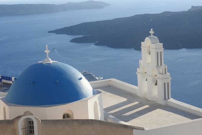 Santorini Sightseeing Half Day Small Group Tour - Megalochori: Labyrinth Alleys, White Houses, and Greek Coffee Breaks