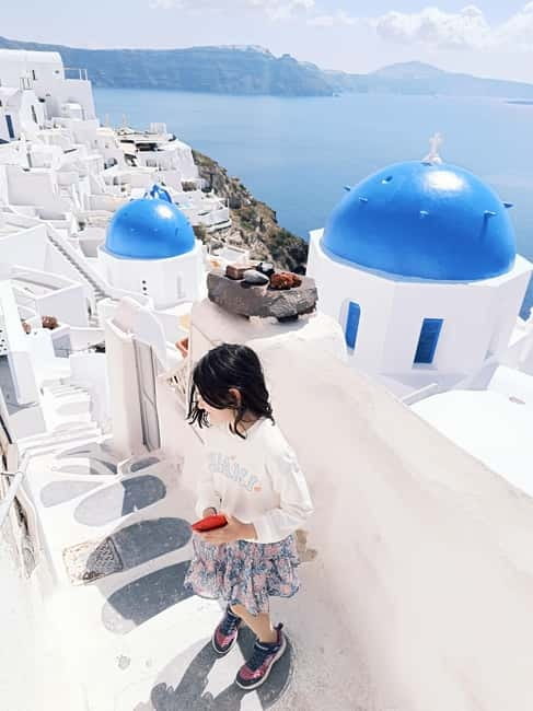 Santorini: Small Group Sightseeing Tour with a Local Guide - Timing, weather, and walking: what can affect your comfort