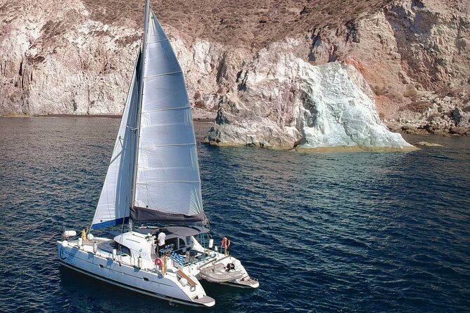Santorini: Standard Small-Group Catamaran Cruise with Food/Drinks - Boarding rules on the catamaran: small safety details that matter