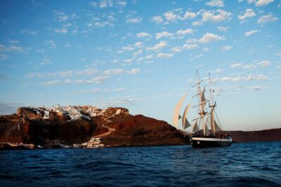 Santorini Sunset Dinner Cruise Including Nea Kameni Visit - Pickup-to-jetty: how to make this part painless