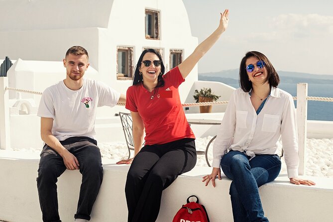 Santorini Sunset Walking Tour inc. tastings and 5 drinks - Private tour pickup vs walking your way through: logistics that change the vibe