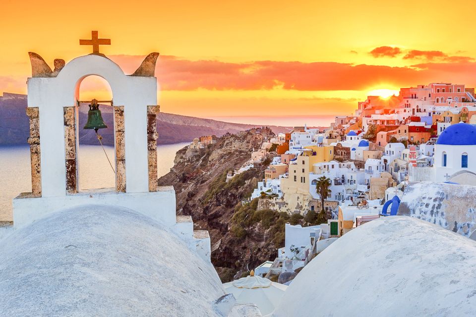 Santorini: Top Sights Day Trip, Wine Tasting, & Oia Sunset - Pyrgos Kallistis: alleys, views, and that old-village rhythm