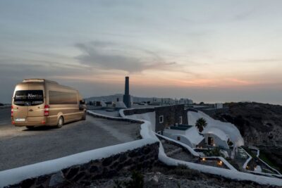 Santorini Wine Roads: Tour of 3 Wineries with a Sommelier - The 4–5 hour flow: three wineries plus an actual vineyard stop