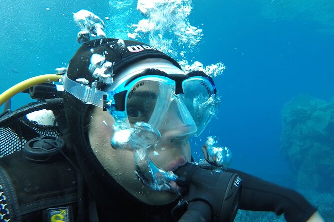 Scuba Diving Experience in Santorini - Your first underwater session starts with SSI-style coaching