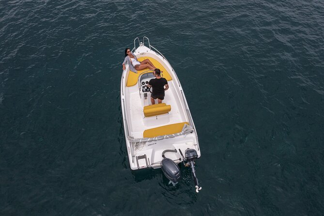 Self-Drive License-Free Boat Rental in Santorini from Vlichada - Boat Basics: What You Get, What You’ll Use, What to Expect