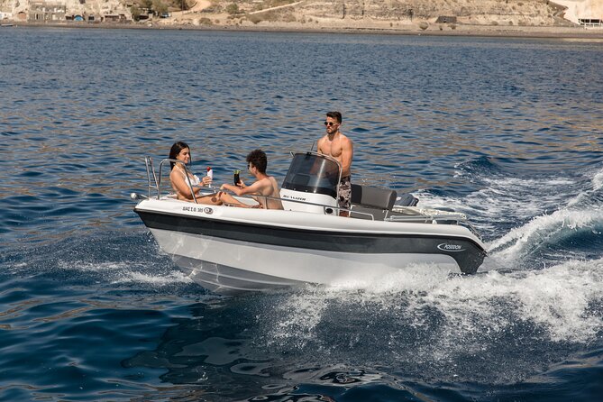 Self-Drive License-Free Boat Rental in Santorini from Vlichada - Fuel-Only Pricing: How to Budget So You’re Not Surprised