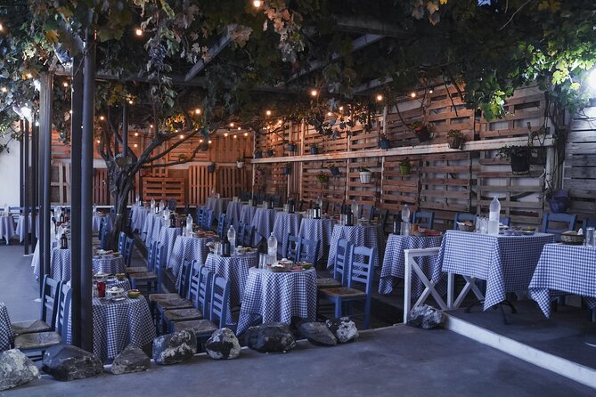 The Greek Wedding Show - Santorini - The included wine and meze snacks: plan your meal strategy