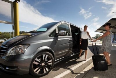 Transfer From & To Santorini Port Designed By You - Getting found fast: the meet & greet that actually helps